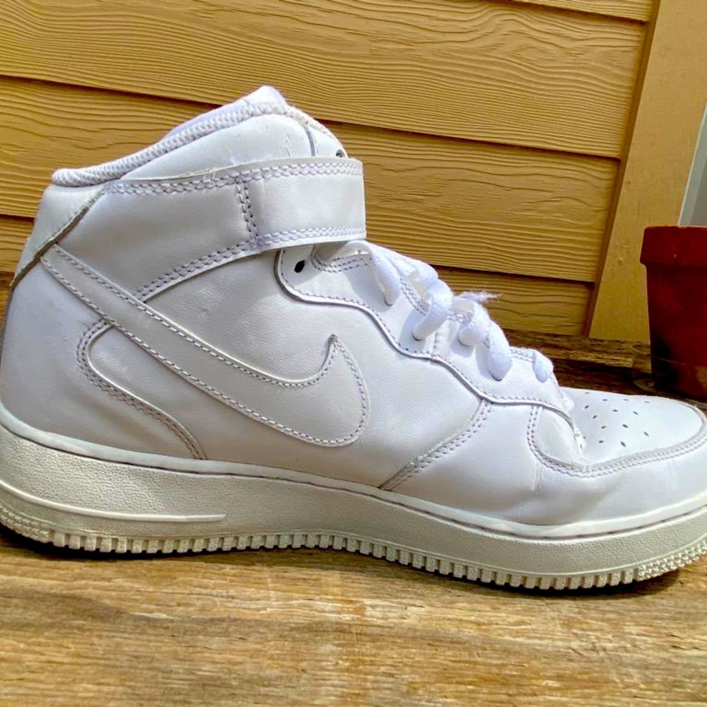 Nike high tops size 10